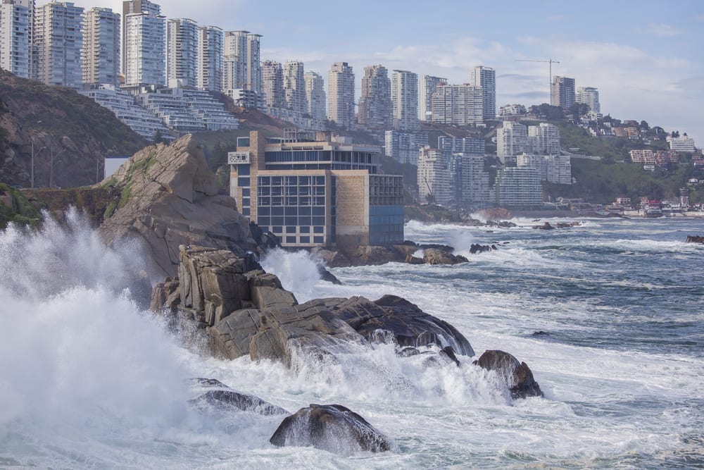 Comisión para el Mercado Financiero define estrategia para vigilar que el sector gestione adecuadamente los riesgos climáticos