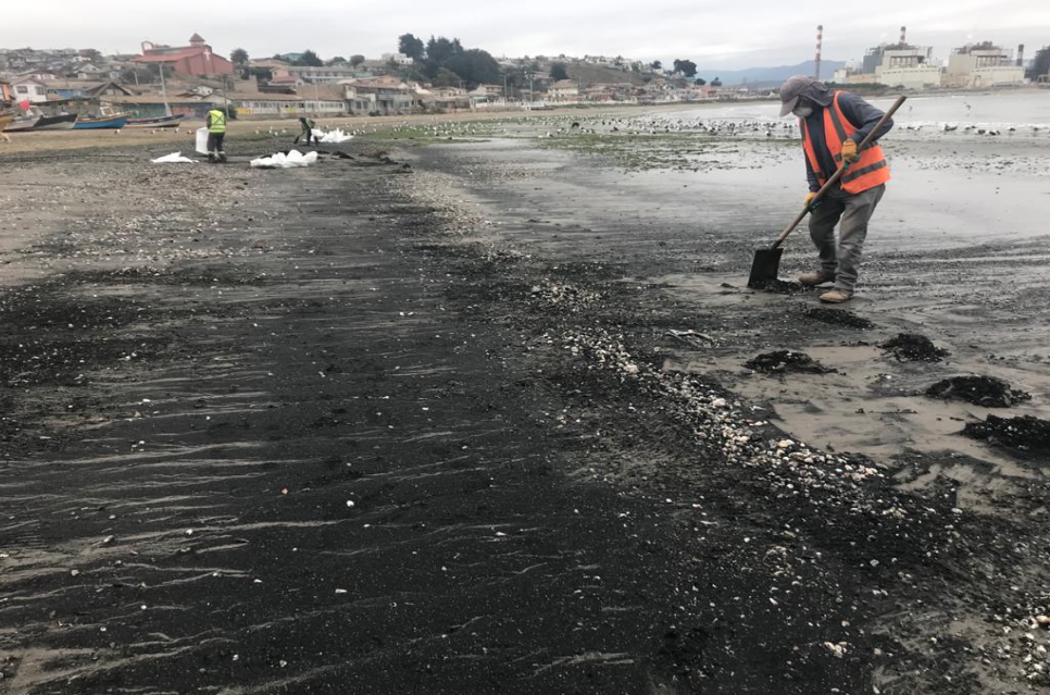 Varamientos de carbón en Puchuncaví llevan tres días: Acusan eventual incumpliento de fallo