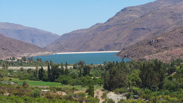 El Bato llega a su límite más bajo y en las próximas semanas no tendría agua ni para consumo humano