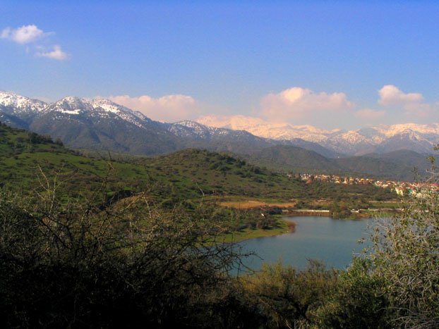 Tranques y embalse de Lo Barnechea son reconocidos como humedales urbanos