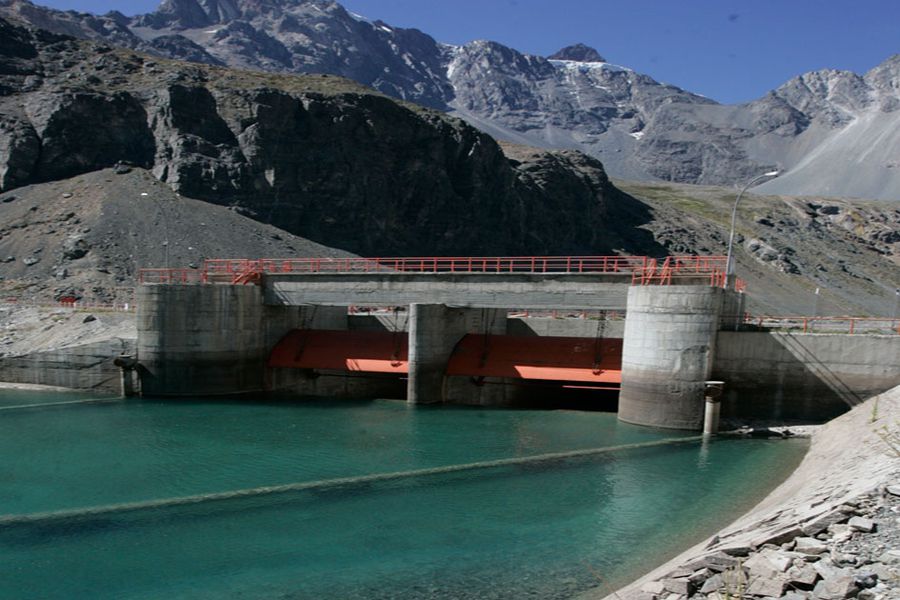 Opositores a Alto Maipo presentan recurso para revertir fallo de Tribunal Ambiental: acusan afectación de glaciares y napas subterráneas