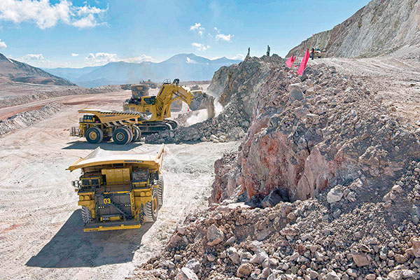 Las reformas ambientales de Boric ponen en la mira a las mineras en Chile