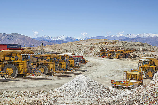 Barrick planea definir futuro del proyecto minero Pascua-Lama a fines de 2024