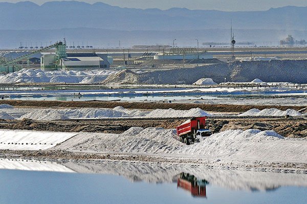 Argentina afirma que ya trabaja con Chile y Bolivia en documento conjunto para fijar precio de litio