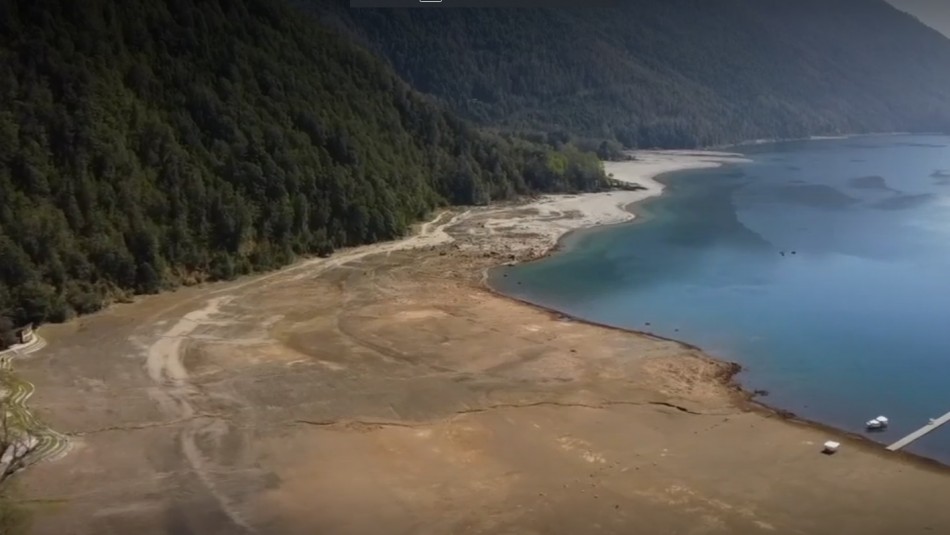 Volvió a fluir: fue destruido dique que secaba hace 16 años el Lago Caburga