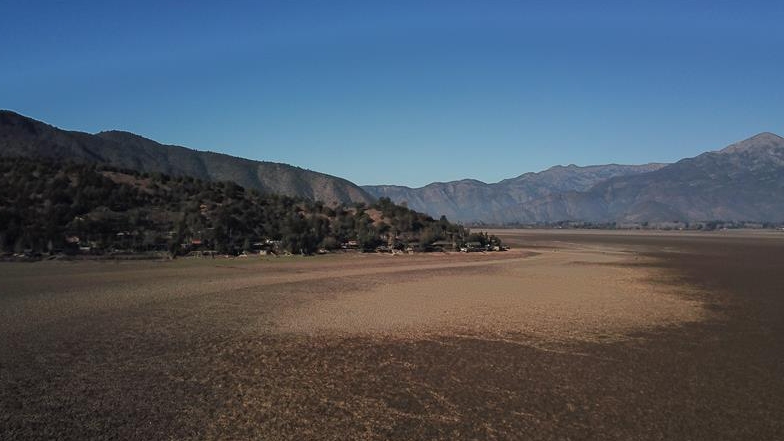 Laguna del Aculeo se secó por obra del hombre y no por la sequía, según estudio