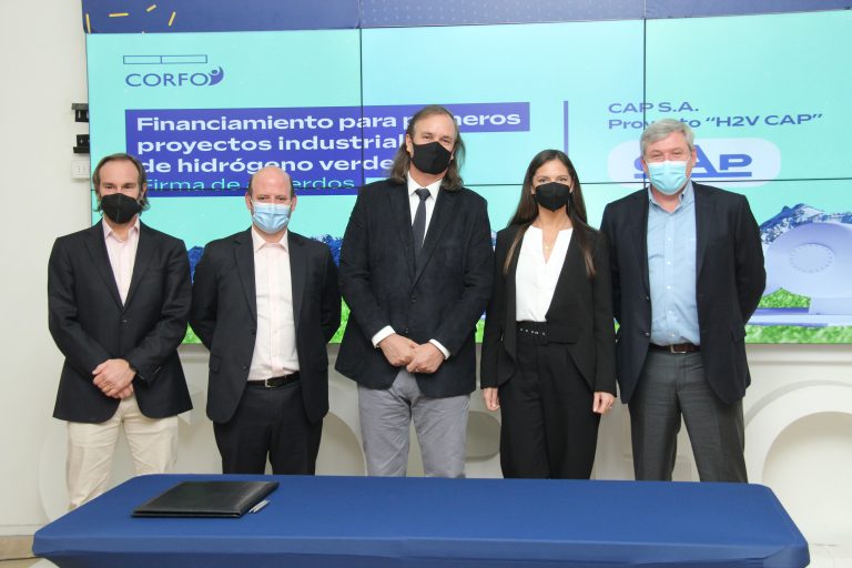 Hidrógeno verde: Corfo acuerda financiamiento con tres empresas para desarrollar primeras plantas de producción