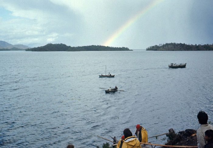 Comunidades Kawésqar solicitan que reserva nacional en el sur de Chile sea declarada parque nacional sin salmoneras