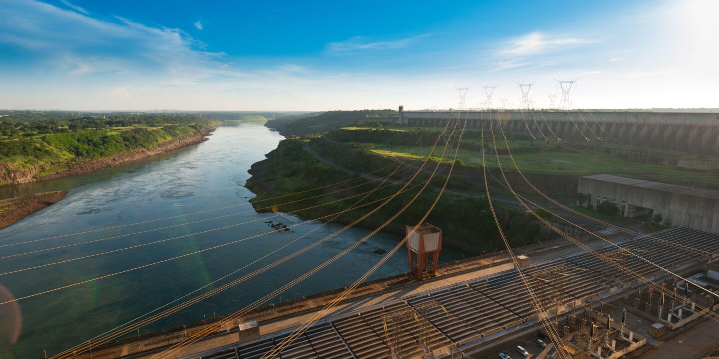 La crisis climática y la energía hidroeléctrica en América Latina