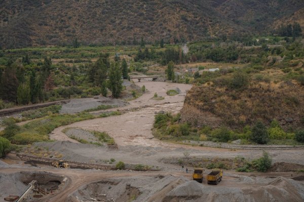 Escenarios Hídricos 2030 lanza hoja de ruta para seguridad hídrica de las cuencas de ríos Maipo y Maule
