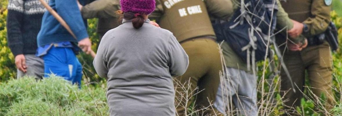 Carabineros custodió a inmobiliaria para iniciar obras de viviendas de lujo sobre terreno en proceso de declararse Santuario de la Naturaleza en Punta de Tralca deteniendo a vecinos