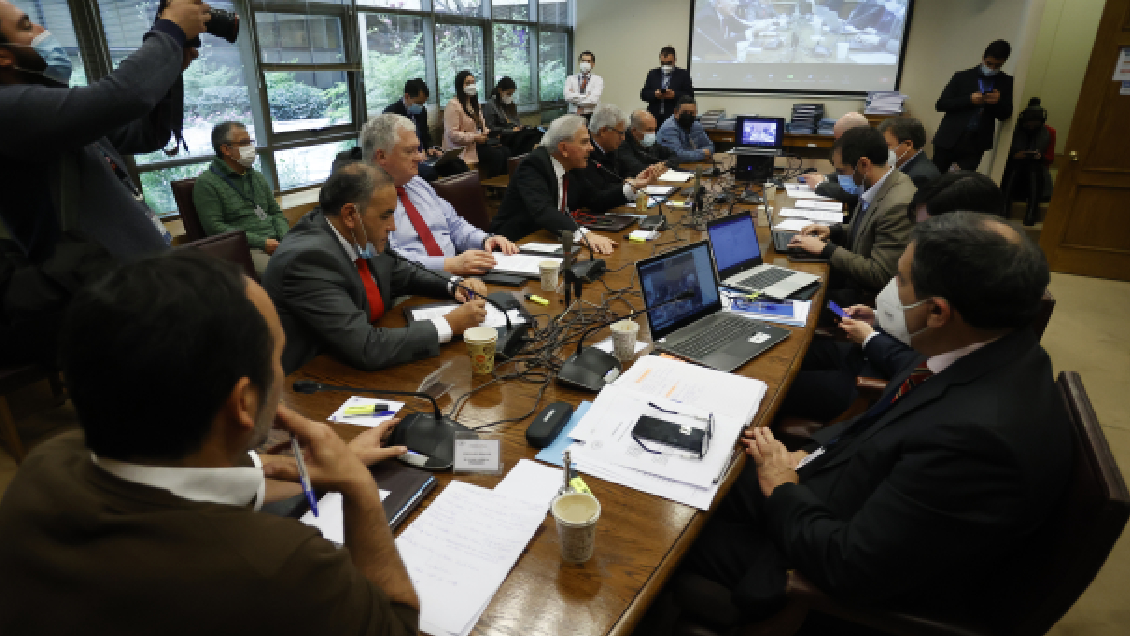 Comisión de Constitución del Senado inició análisis técnico-jurídico del proyecto que anula la Ley de Pesca