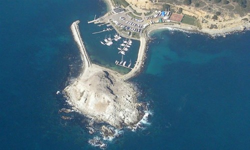 Suprema ratifica que obra de torre de 18 pisos en borde costero de Algarrobo no se someta al SEIA