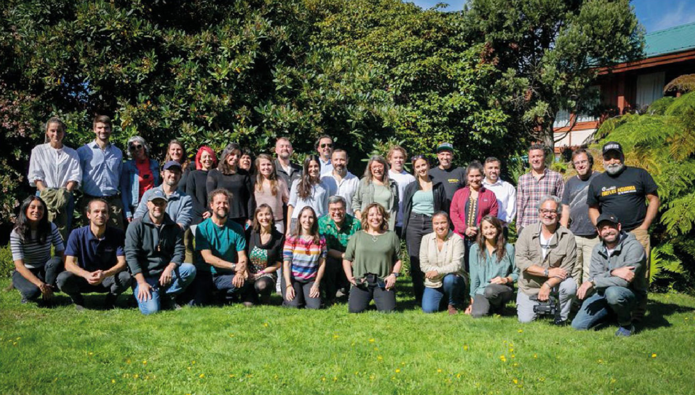 Mission Blue se reunió en Puerto Varas con ambientalistas locales antes de iniciar expedición a la Patagonia