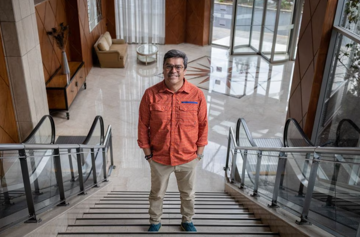 Maximiliano Bello, el guardián de los océanos: “El consumo de salmón es solo una cuestión de marketing”