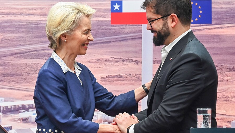 Unión Europea firma acuerdo con Chile para obtener litio y cobre a cambio de impulsar la industria nacional y crear empleos