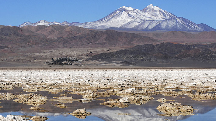 Atacameños rechazan ingreso de Codelco al negocio del litio en el Salar de Atacama y complican acuerdo con SQM