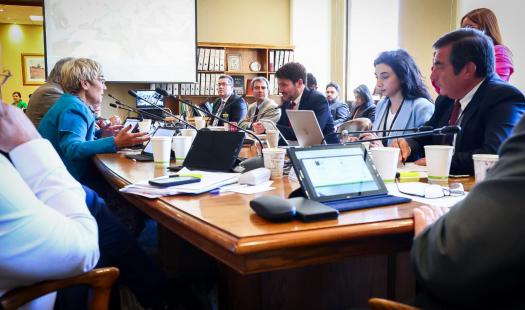 Comisión de Minería y Energía del Senado aprueba en general proyecto de Ley de Transición Energética