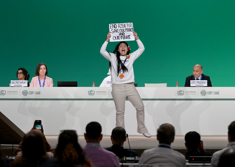 La presidencia de la COP28 suprime cualquier referencia a la «eliminación gradual» de los combustibles fósiles