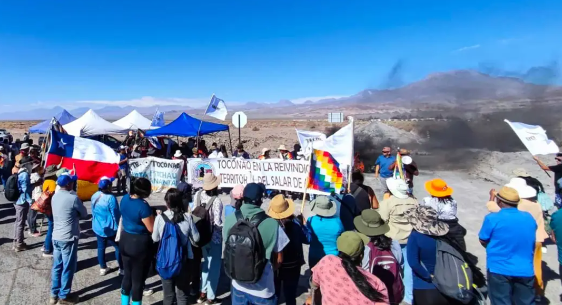 Pueblos Atacameños se toman el Salar de Atacama: critican acuerdo entre Codelco y SQM impulsado por el gobierno