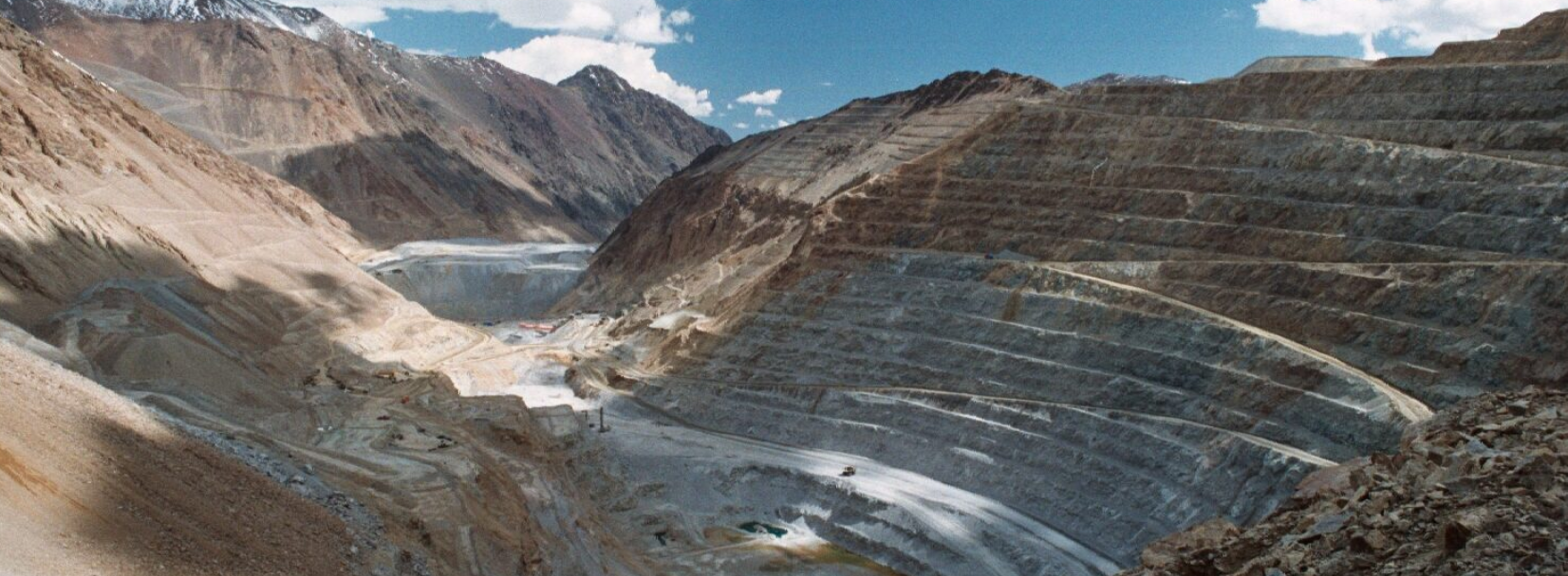 Chile: proyecto minero en la extracción de cobre avanza con 32 personas demandadas y un amplio prontuario ambiental