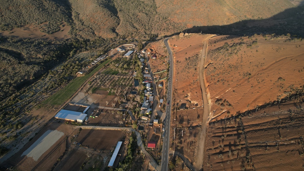 Ampliación de Pelambres con tubería de cobre a metros de casas tiene en vilo a comunidad rural