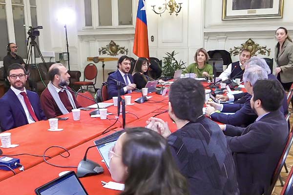 Reforma al SEIA enfrenta hoy su primera votación y Gobierno continúa estudio del reemplazo de Coevas y Comité de Ministros