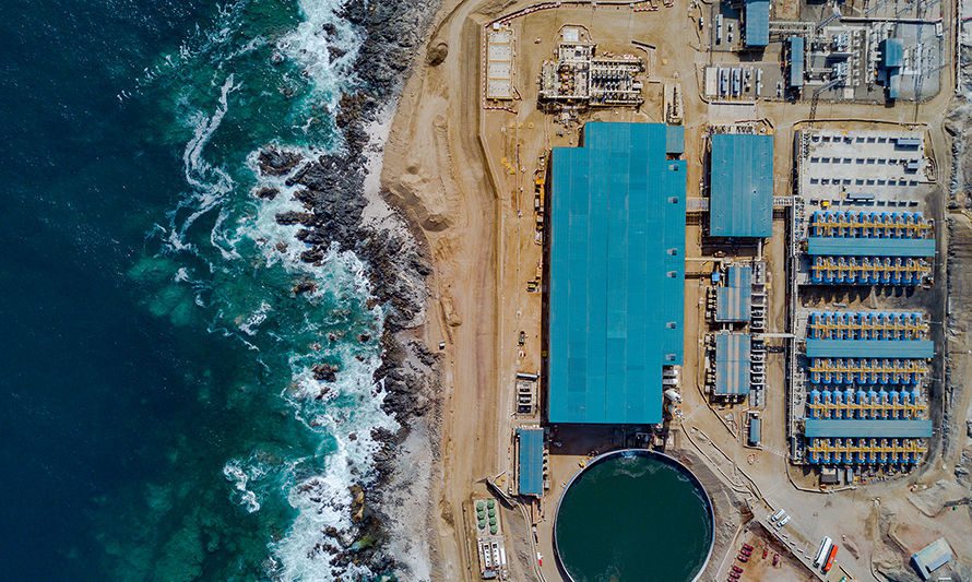 Luego de seis años en el Congreso, proyecto que regula la desalación de agua de mar podría convertirse en ley este 2024
