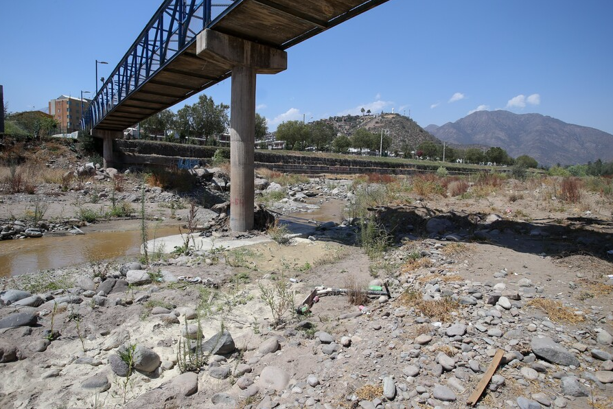 Multas al uso de agua crecieron 23% y el 26% fueron cursadas en sectores con escasez hídrica