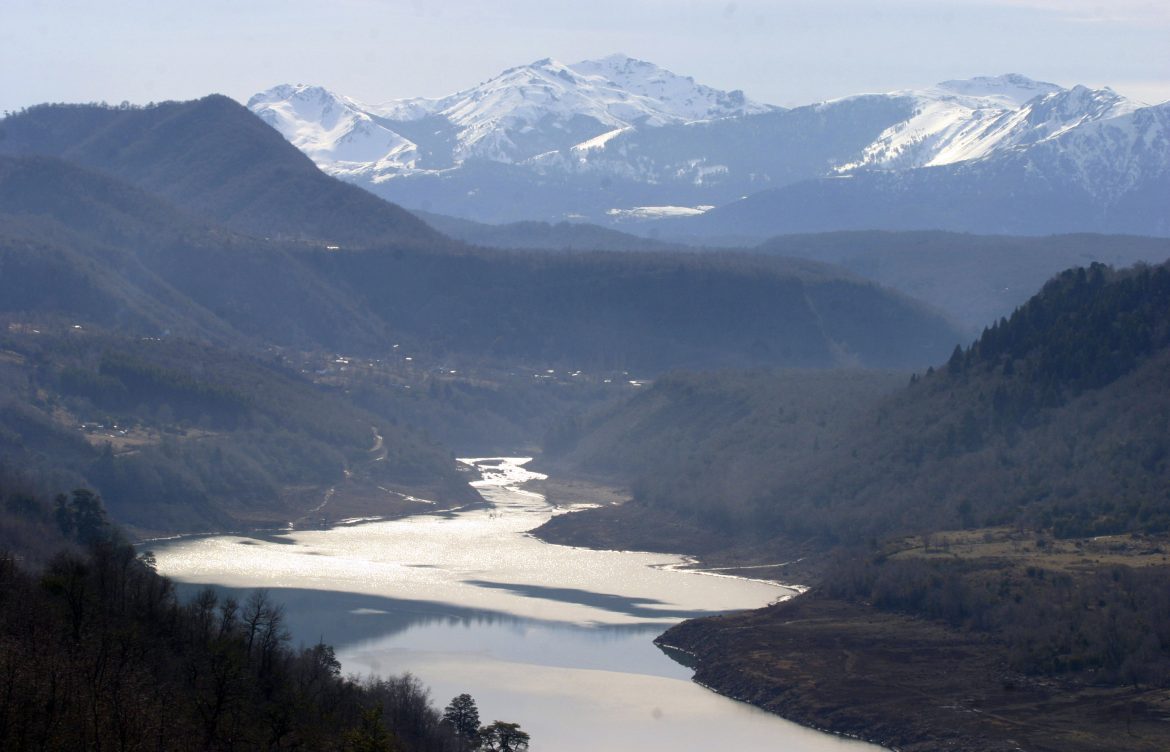 Mina, hidroeléctrica y gasoducto: Los proyectos bajo lupa ambiental promovidos tras cerrar Huachipato