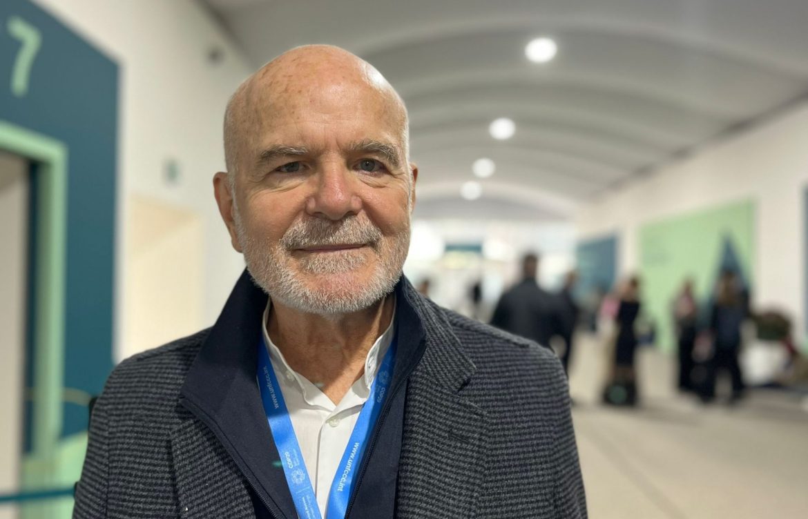 Miedo y vigilancia en Bakú, denuncia Michel Forst, el relator de la ONU para los defensores ambientales