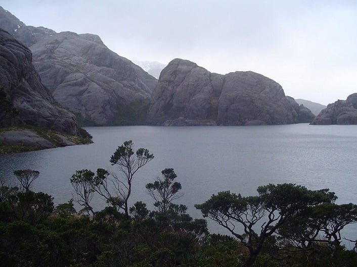 Reserva Kawésqar en peligro: Trabas en Plan de Manejo amenaza territorio ancestral clave para la biodiversidad