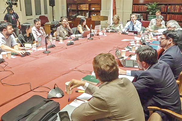 Reforma al SEIA: propuestas de Comité de Expertos abren debate y Gobierno alista nuevas indicaciones