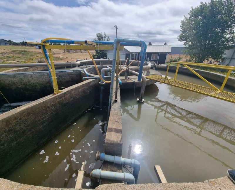 Los Lagos: SMA ordena medidas provisionales contra Comercializadora Aqua Austral y le obliga a suspender infiltración de residuos industriales líquidos