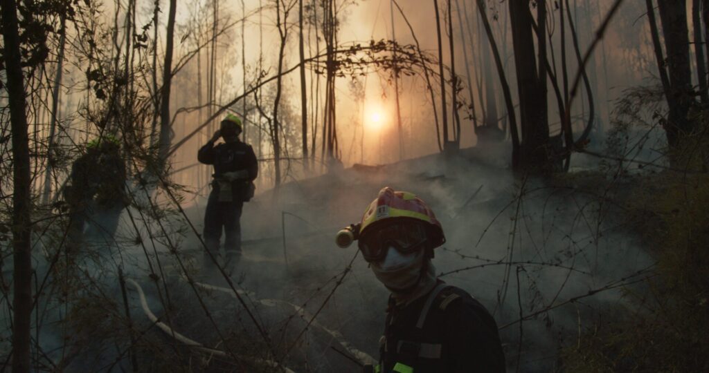 Pirópolis: Documental sobre bomberos de Valparaíso anuncia estreno en Chile y avant premier abierta al público