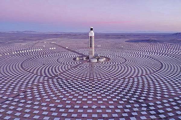 Cerro Dominador cumple dos años sin entregar energía continua al sistema y no hay indicios de reactivación