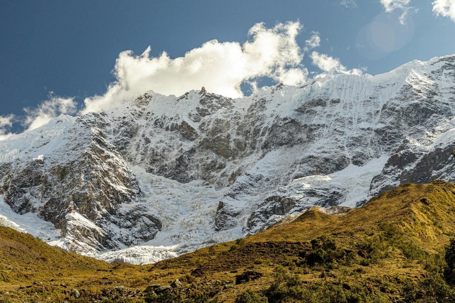 Estudio U. de Chile revela presencia natural de drenaje ácido en la alta cordillera