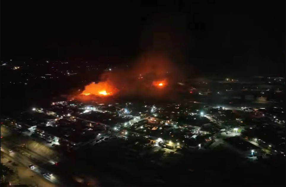 Otro peligro del cerro Chuño: Quemas cubren de humo y ceniza las casas de quienes luchan contra contaminación en Arica