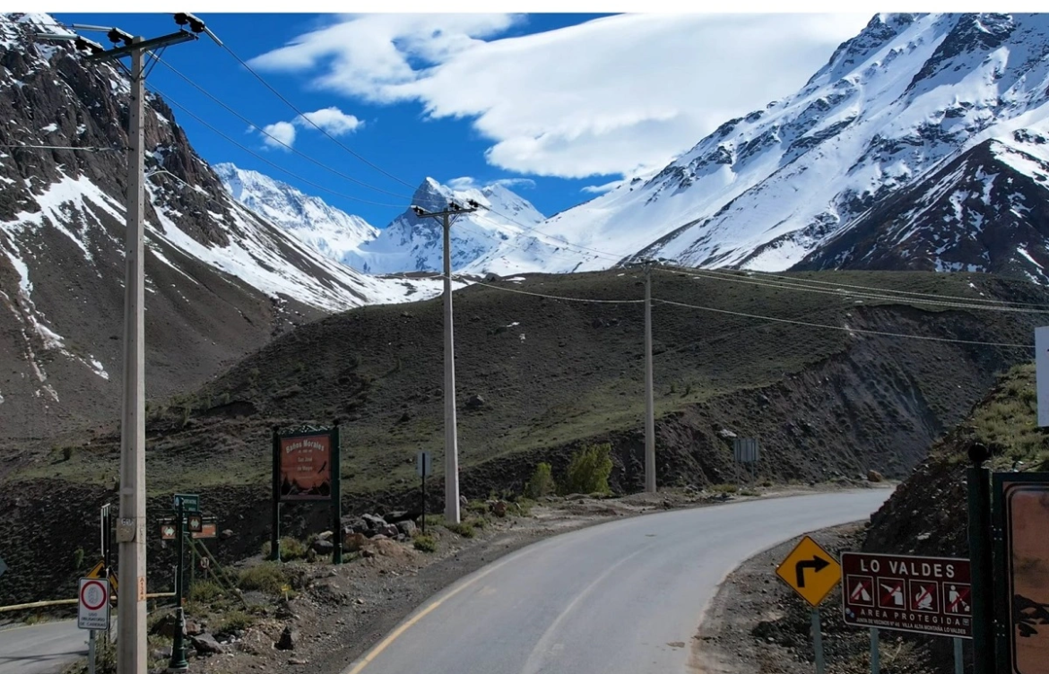 Cuatro glaciares inestables en el Cajón del Maipo amenazan poblados turísticos como Lo Valdés o Baños Morales