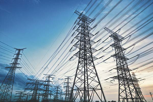 Sube tensión en Panel de Expertos: Transelec y Engie se enfrentan a Colbún por megalínea eléctrica hacia el sur