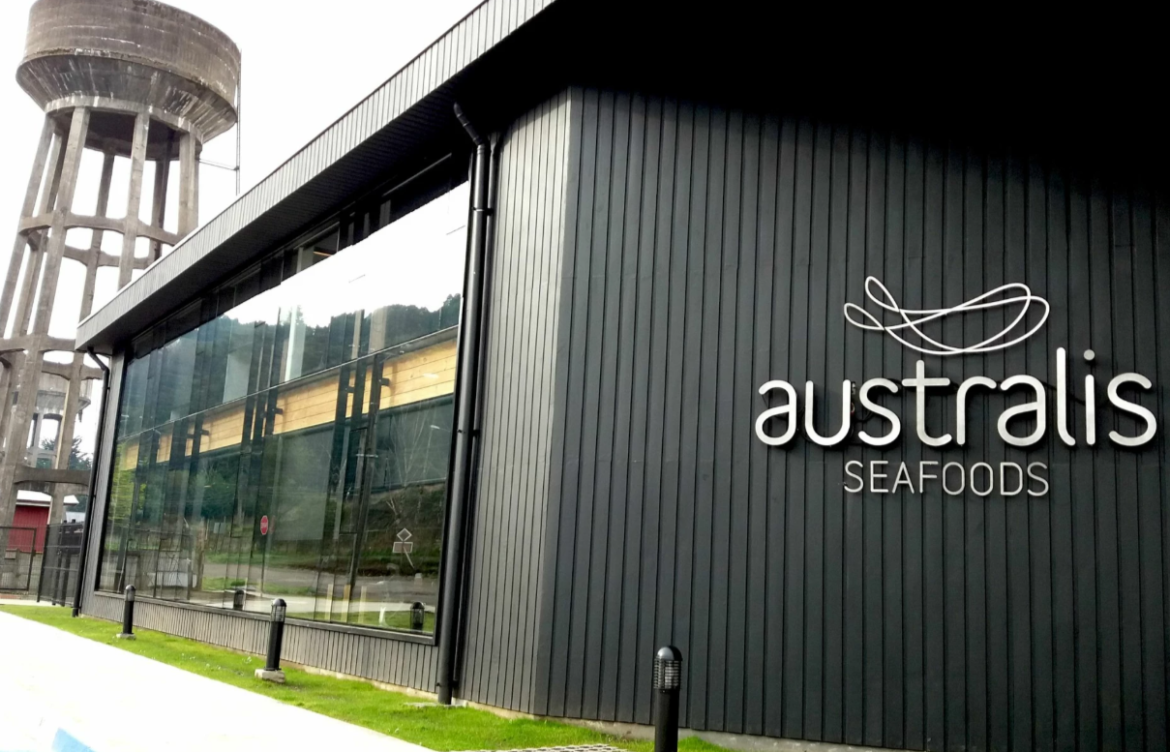 Cómo los gobiernos de Piñera y Boric operaron en favor de la salmonera Australis Seafood (Parte 1)