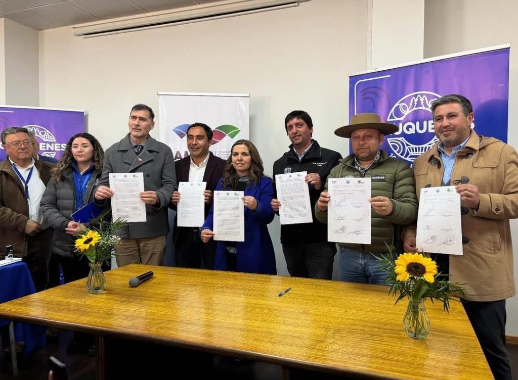 Municipios rurales de Maule, Ñuble y Biobío se unen en Cauquenes contra el proyecto Itahue–Hualqui