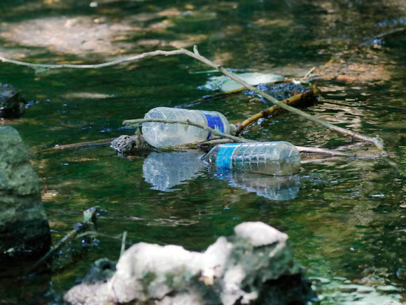 Crisis ambiental: Chile alcanzó su sobregiro de plásticos antes que el promedio mundial