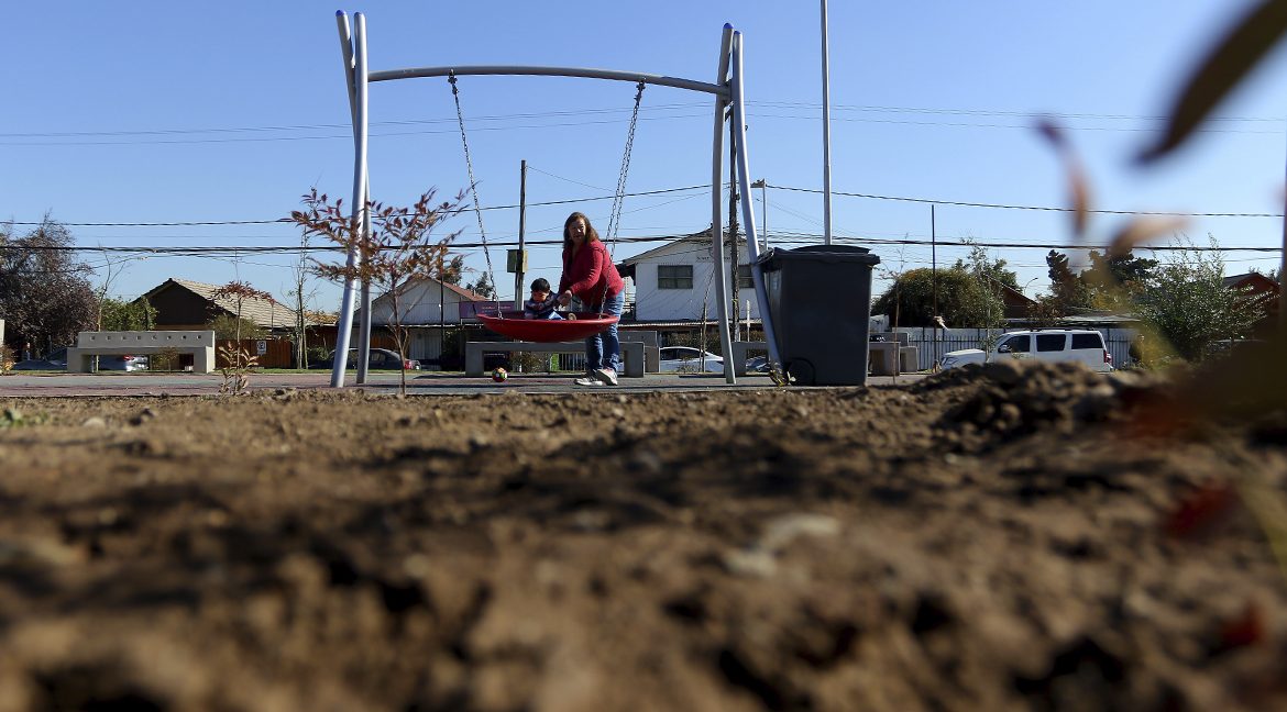 Vegetación en el Gran Santiago bajó de 44% a 38% entre 2000 y 2025: Pudahuel, Quilicura y San Bernardo redujeron a la mitad y San Ramón tiene peor cobertura