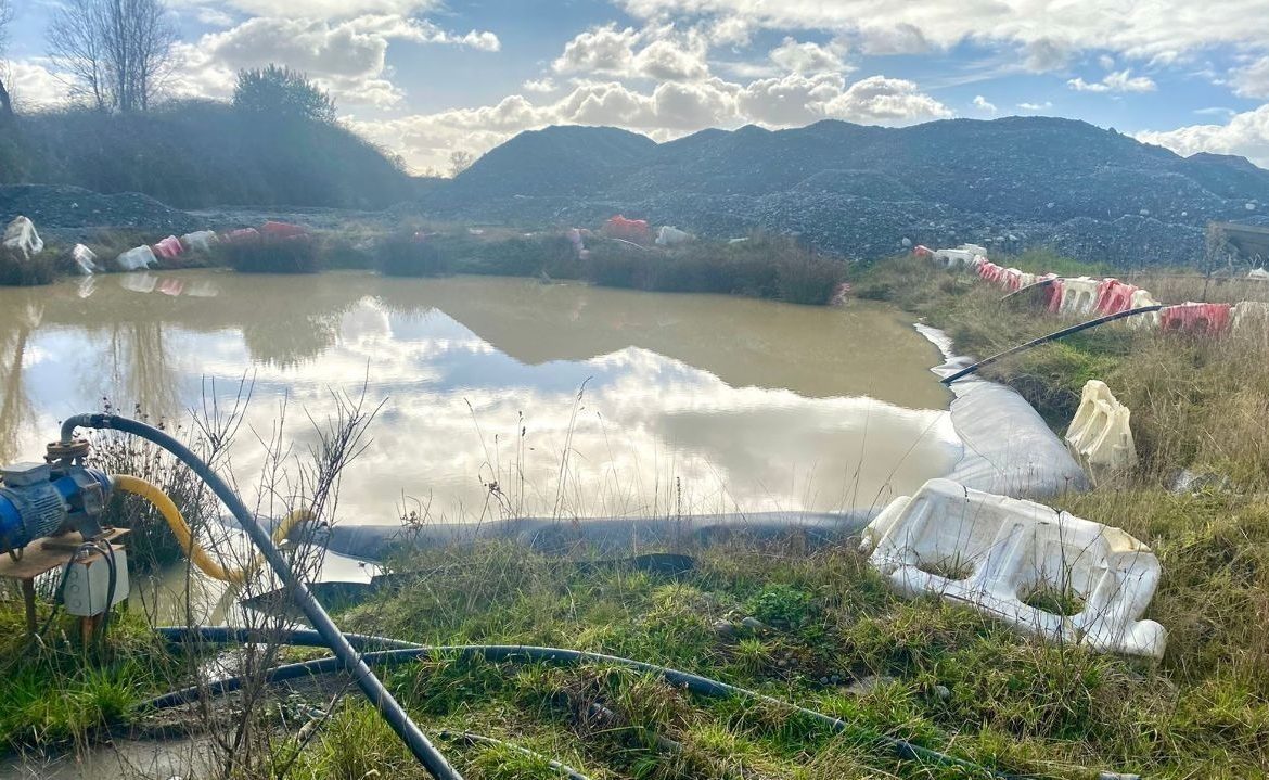 Fiscalía de Los Ríos formaliza investigación por daño ambiental relacionado con extracción de áridos en Río Bueno