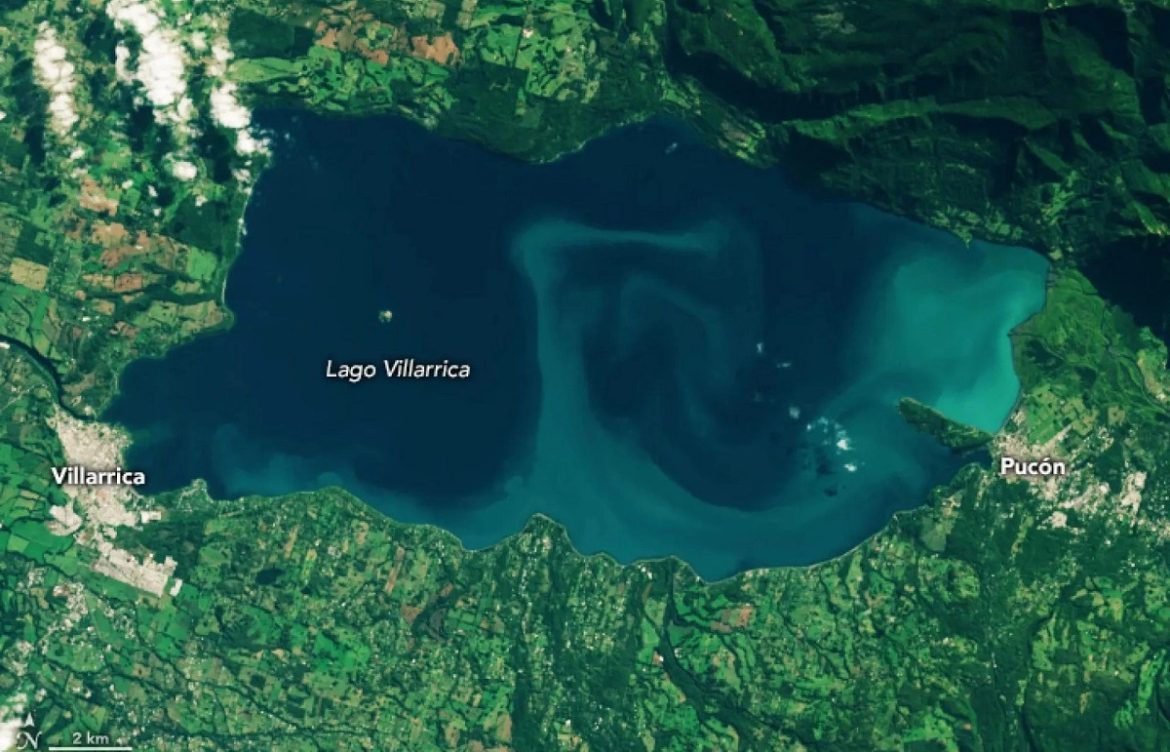 Gobernador gestiona fondos regionales para descontaminar el lago Villarrica tras retiro de decreto de Contraloría