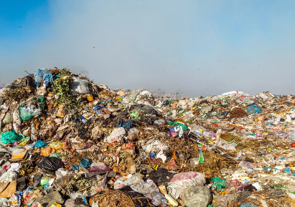 Chile al límite de la basura: rellenos sanitarios se saturan y varios ya superaron su vida útil