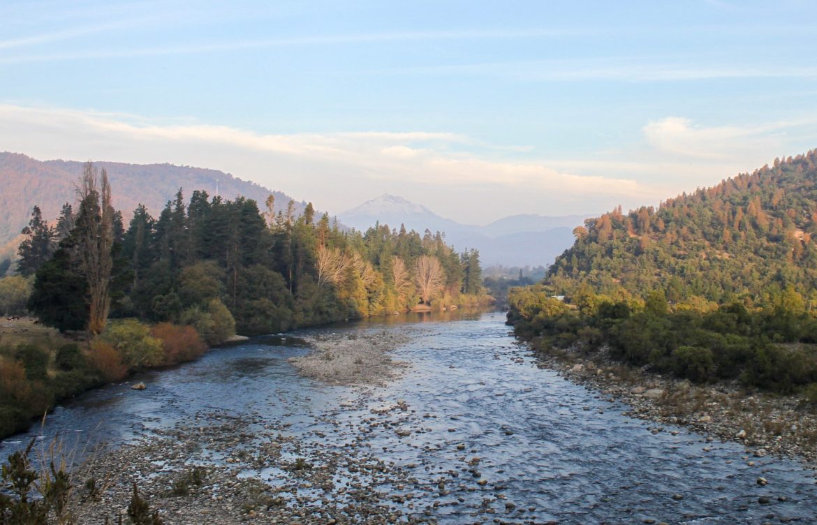 Menos agua y lluvias más extremas: Estudio advierte mayor presión hídrica en el centro-sur