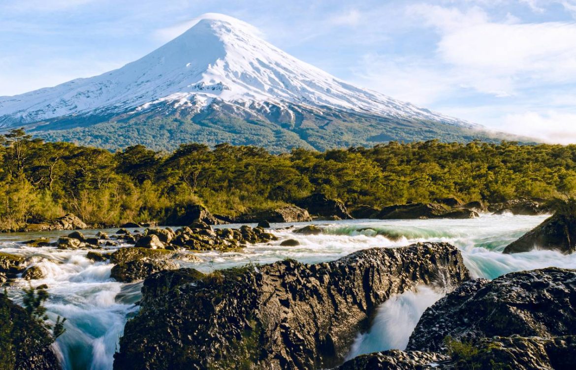 Científicos chilenos publican carta en la revista Nature sobre la necesidad de blindar la protección ambiental frente al cortoplacismo de los ciclos electorales