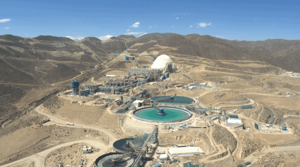 Sindicatos mineros recurren al Tribunal Ambiental por aprobación de modificaciones operacionales